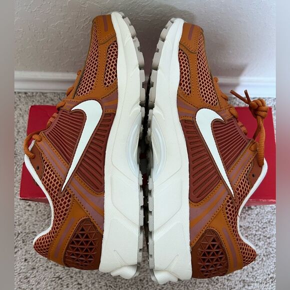 Nike Air Zoom Vomero 5 Monarch Dark Russet Flax White - Picture 6 of 11